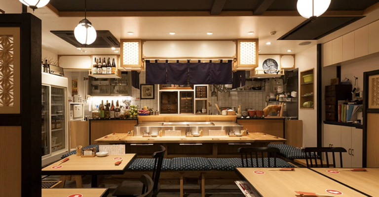 坐もつ焼き　いしん　新宿大ガード店