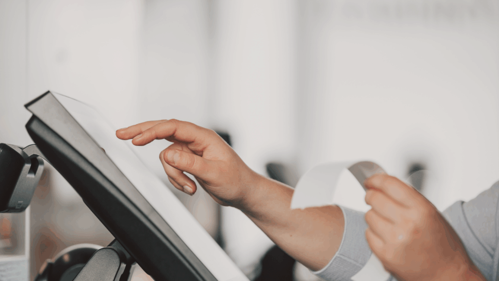 POSシステムの開発で店舗運営を効率化！費用や期間、導入までの流れ